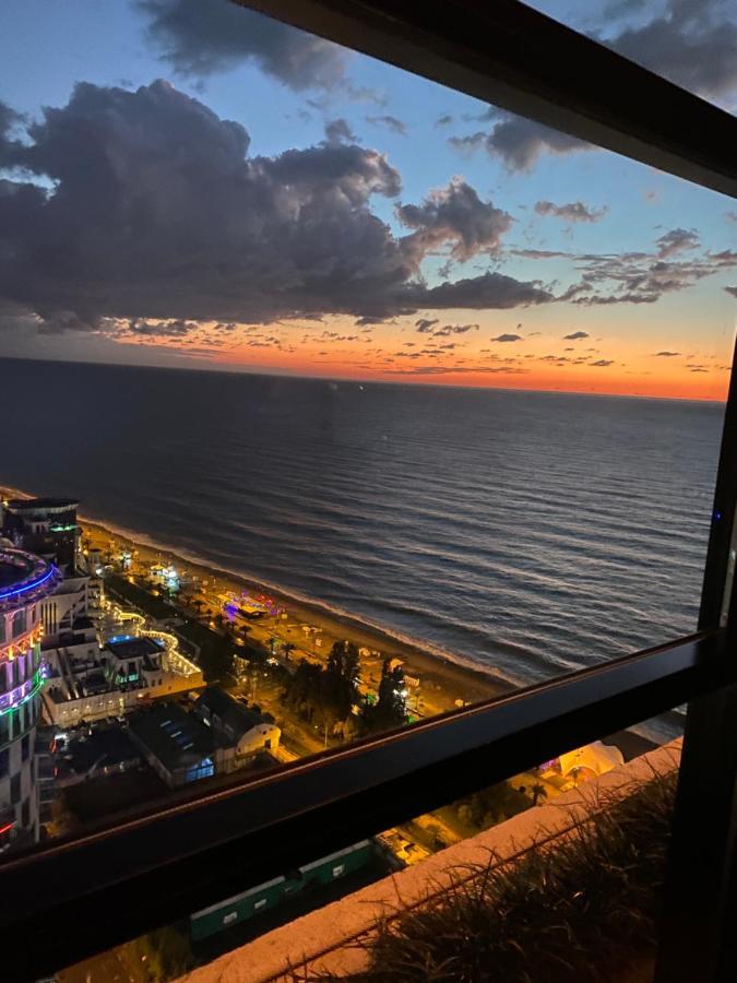 Orbi City Luxury Suite Batumi Kültér fotó
