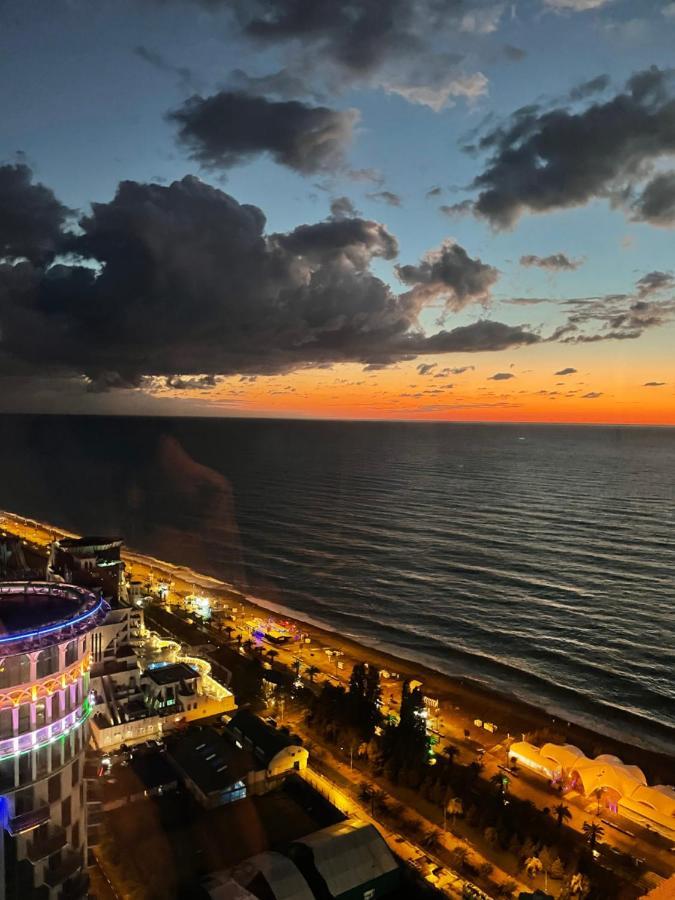 Orbi City Luxury Suite Batumi Kültér fotó