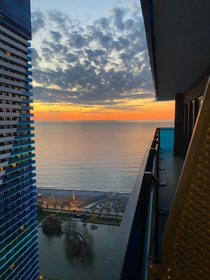 Orbi City Luxury Suite Batumi Kültér fotó
